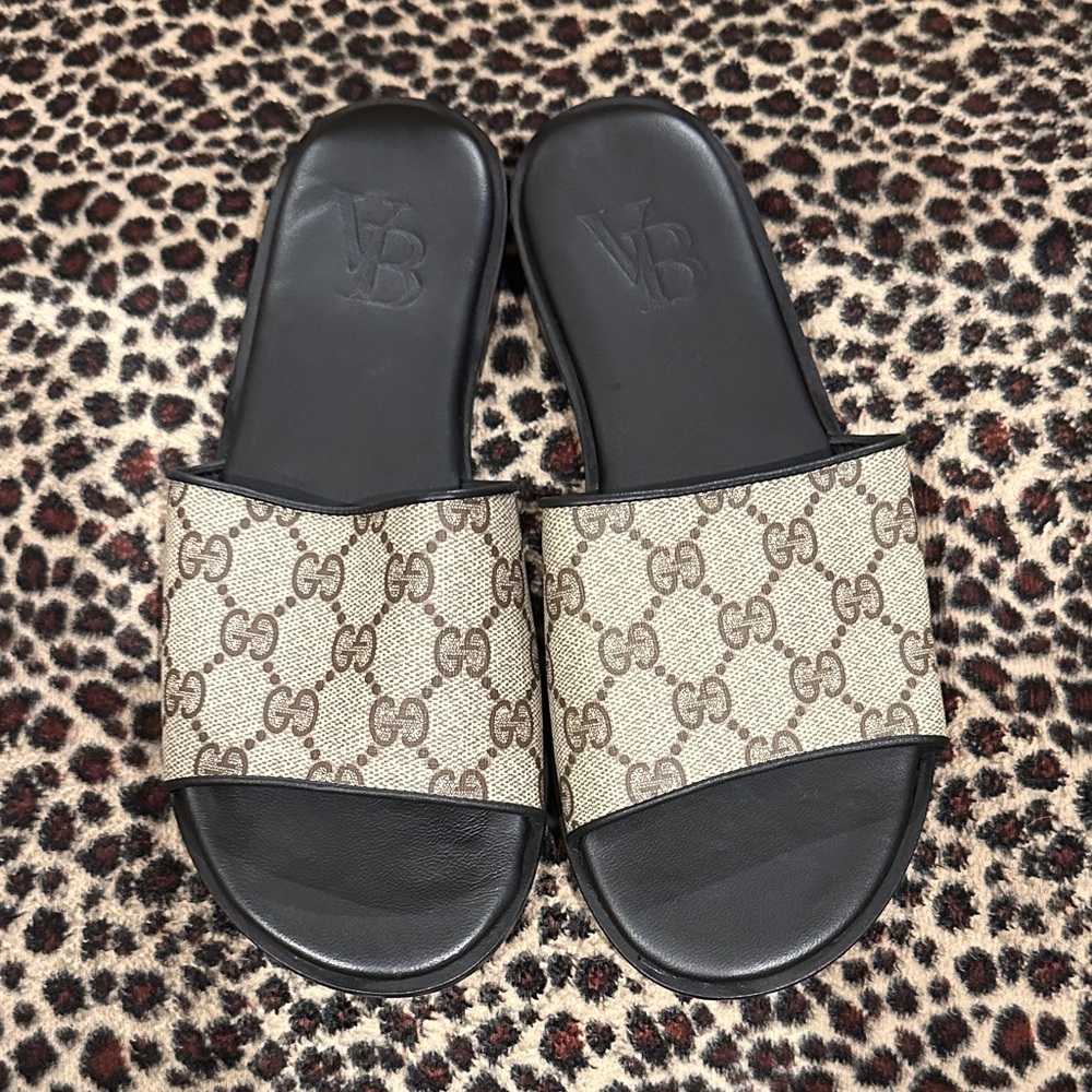 Gucci Black and Beige Women's Sandals